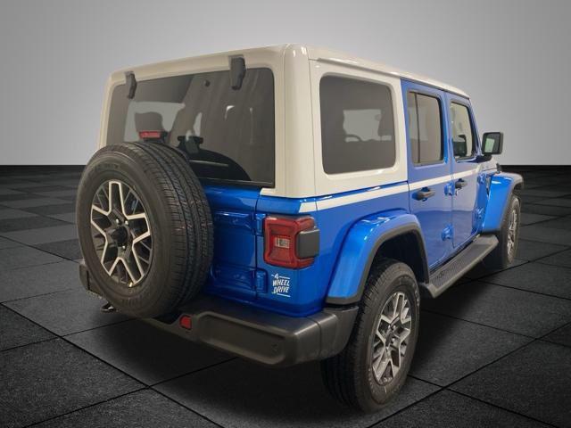 2026 Jeep Wrangler 4-Door Sahara 4x4