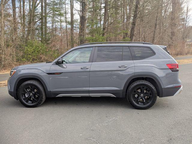 2025 Volkswagen Atlas 2.0T Peak Edition