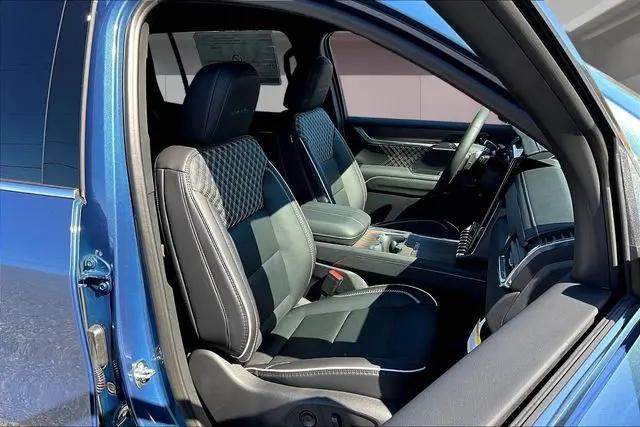 2026 GMC Acadia Denali AWD