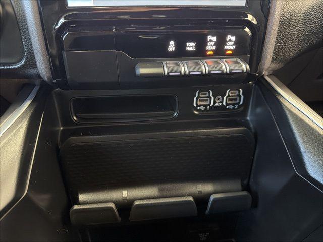 2023 Ram 1500 Big Horn Crew Cab 4x4 5'7" Box