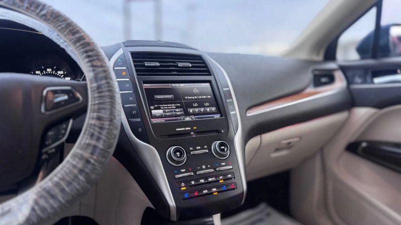 2015 Lincoln MKC Base