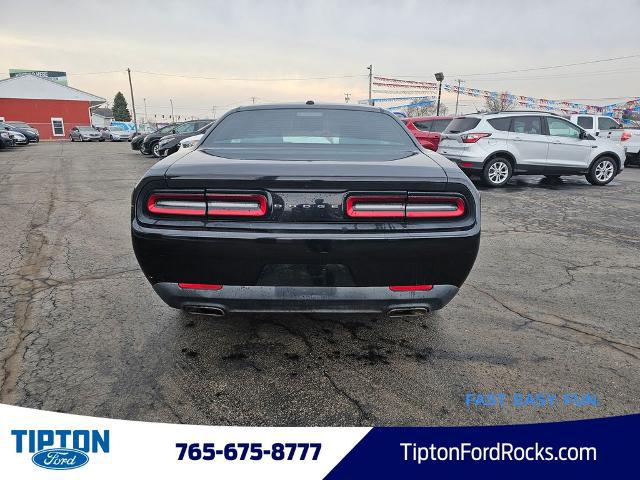 2016 Dodge Challenger SXT