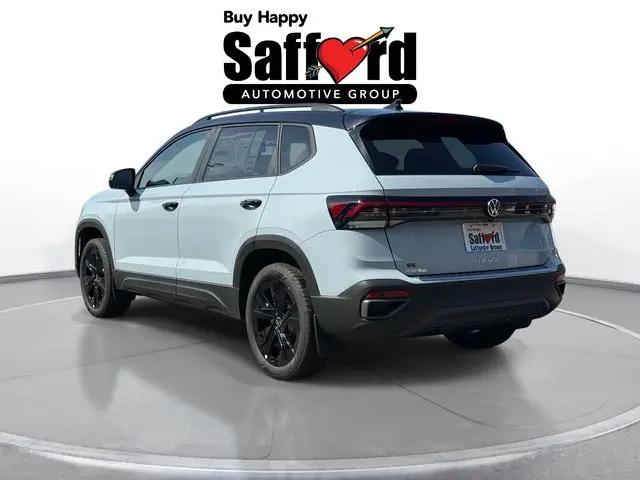 2026 Volkswagen Taos SE Black