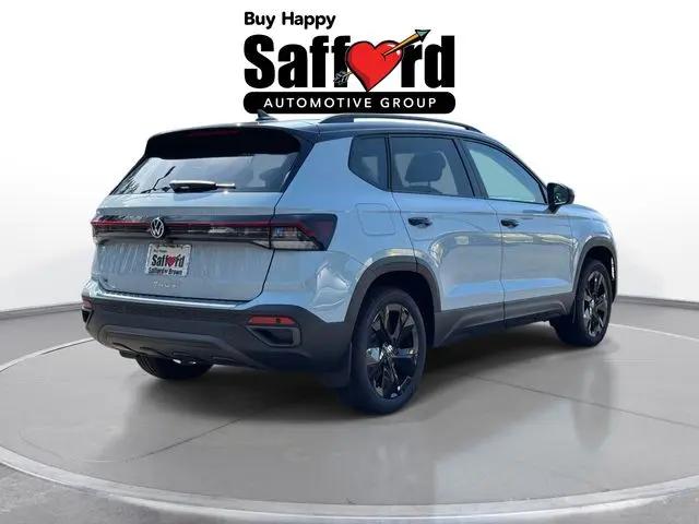 2026 Volkswagen Taos SE Black