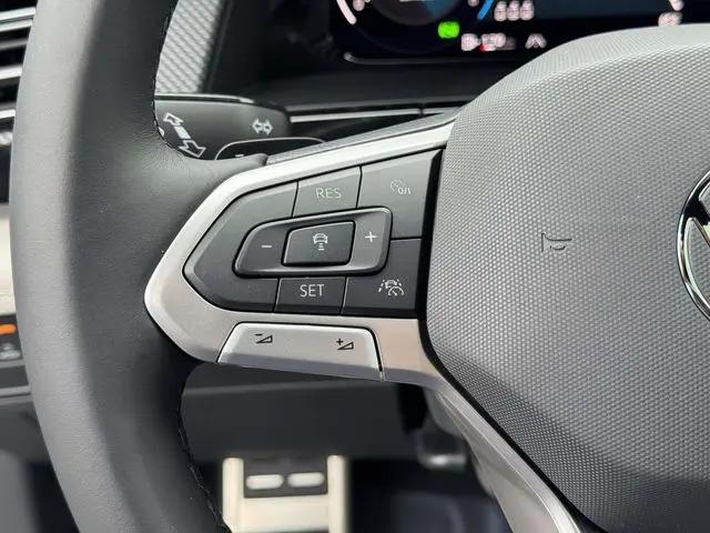 2026 Volkswagen Atlas Cross Sport SEL Premium R-Line