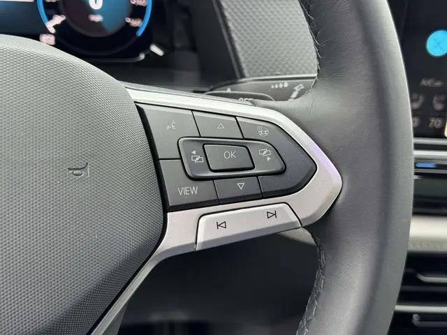 2026 Volkswagen Atlas Cross Sport SEL Premium R-Line