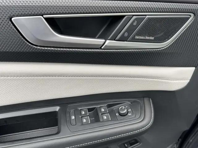 2026 Volkswagen Atlas Cross Sport SEL Premium R-Line