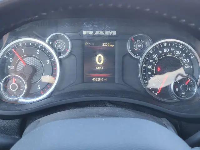 2024 Ram 3500 Big Horn Crew Cab 4x4 8' Box