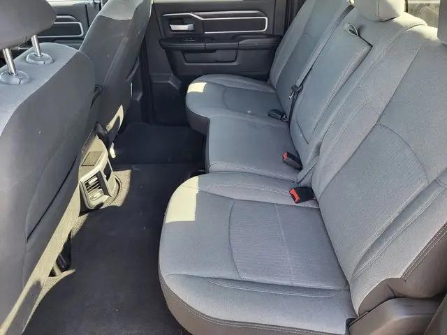 2024 Ram 3500 Big Horn Crew Cab 4x4 8' Box