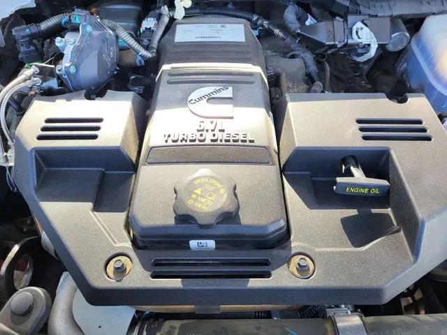 2024 Ram 3500 Big Horn Crew Cab 4x4 8' Box