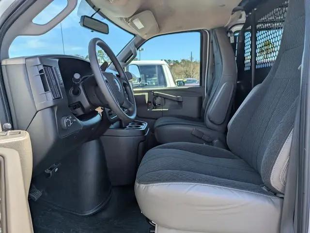 2024 GMC Savana Cargo RWD 2500 Regular Wheelbase Work Van