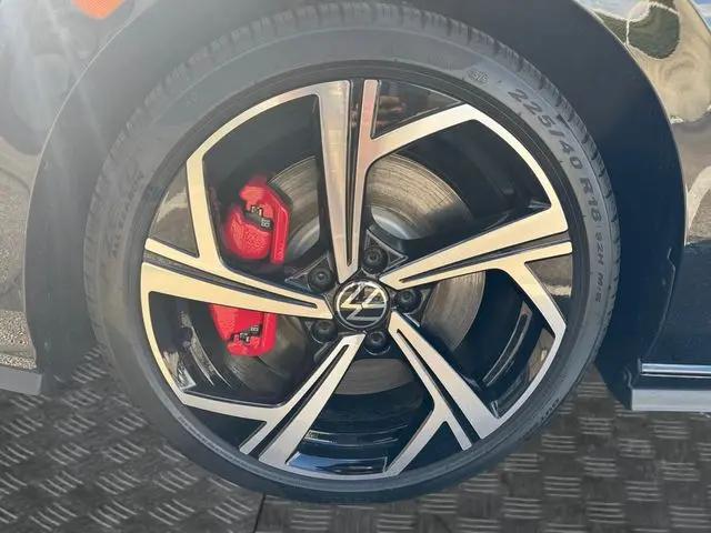 2026 Volkswagen Golf GTI SE