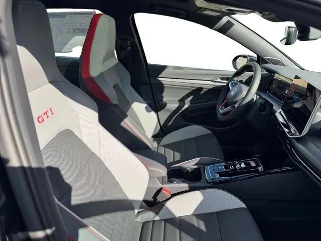 2026 Volkswagen Golf GTI SE