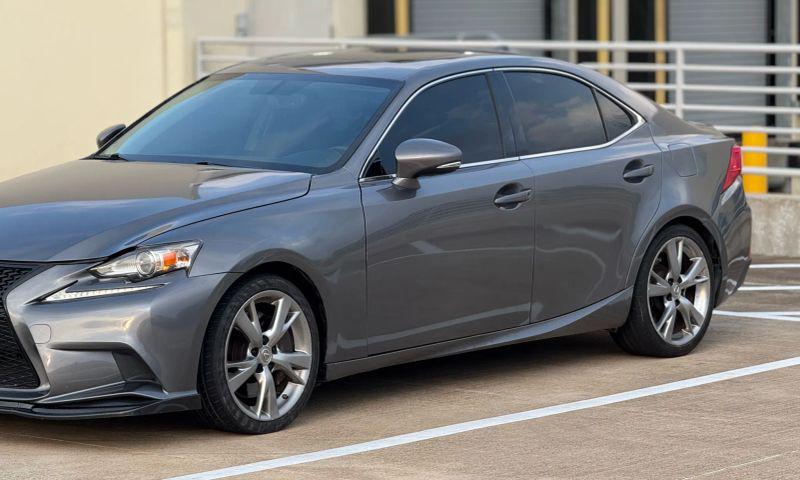 2016 Lexus IS 200t 200t