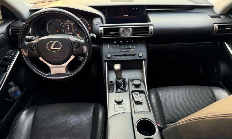 2016 Lexus IS 200t 200t