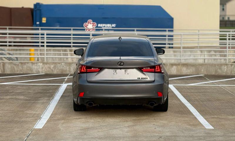 2016 Lexus IS 200t 200t