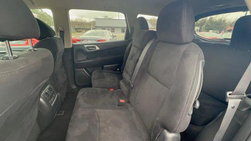 2015 Nissan Pathfinder SV