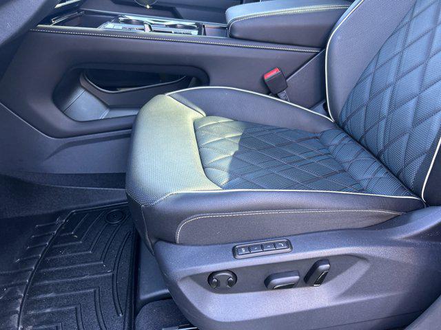 2025 Volkswagen Atlas Cross Sport 2.0T SEL Premium R-Line
