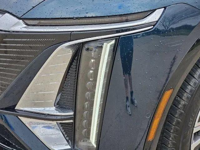 2026 Cadillac iQ Luxury AWD