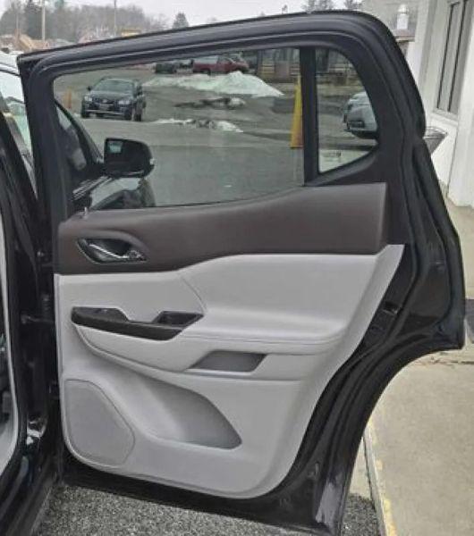 2023 GMC Acadia FWD SLT