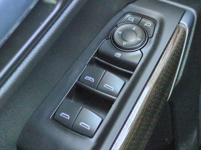 2021 Chevrolet Silverado 1500 2WD Crew Cab Short Bed LT