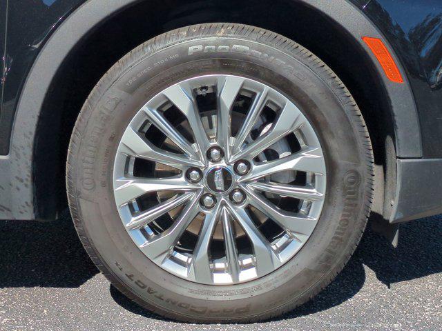 2025 Cadillac XT4 FWD Premium Luxury