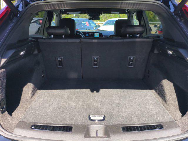 2025 Cadillac XT4 FWD Premium Luxury