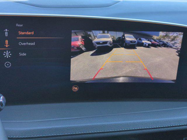 2025 Cadillac XT4 FWD Premium Luxury