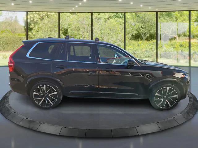 2020 Volvo XC90 T6 Momentum 7 Passenger 2020 Volvo XC90 T6 Momentum 7 Passenger