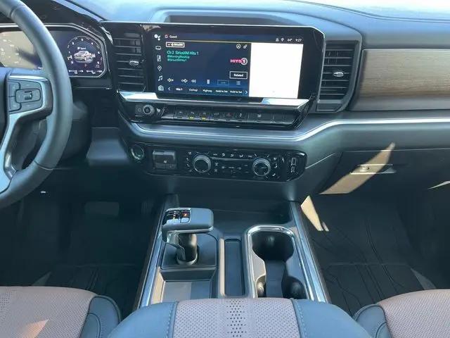 2026 Chevrolet Silverado 1500 4WD Crew Cab Short Bed High Country
