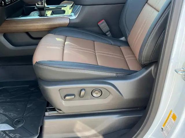 2026 Chevrolet Silverado 1500 4WD Crew Cab Short Bed High Country