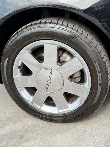 2002 Ford Thunderbird Base