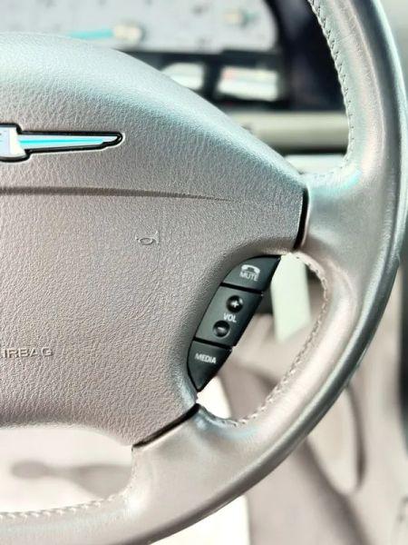 2002 Ford Thunderbird Base