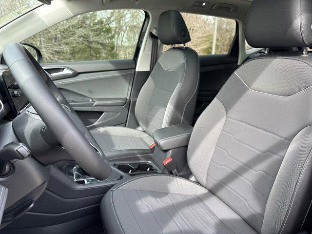 2026 Volkswagen Taos SE Black