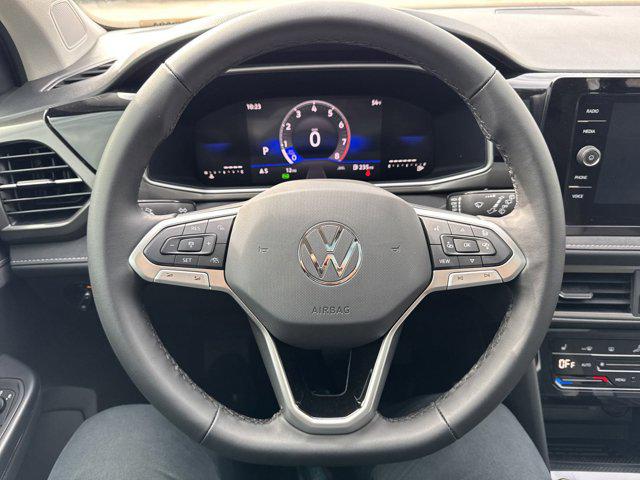 2026 Volkswagen Taos SE Black