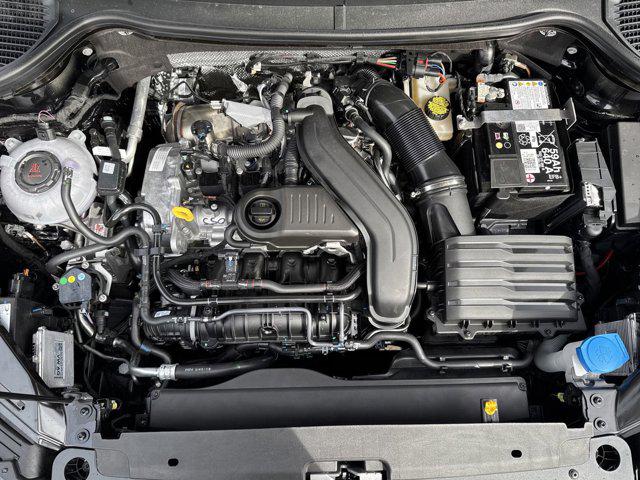 2026 Volkswagen Taos SE Black