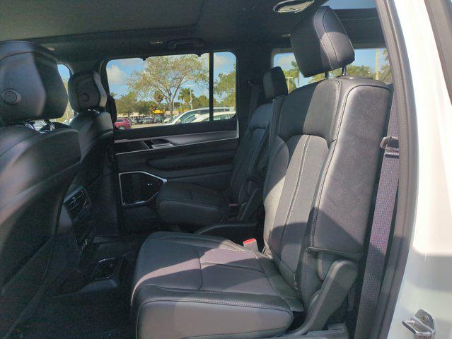 2026 Jeep Grand Wagoneer Limited Reserve 4x4