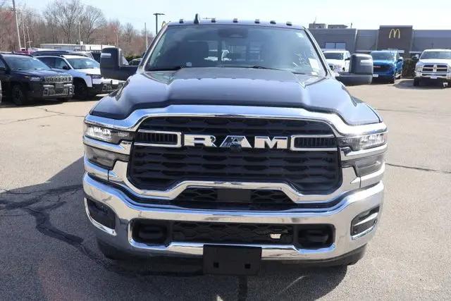 2026 Ram 2500 Tradesman Crew Cab 4x4 64 Box