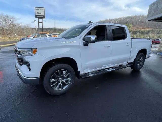 2026 Chevrolet Silverado 1500 4WD Crew Cab Standard Bed LT
