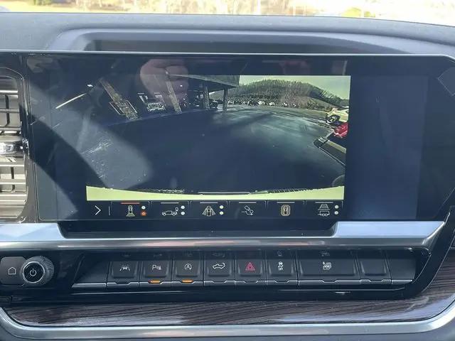2026 Chevrolet Silverado 1500 4WD Crew Cab Standard Bed LT