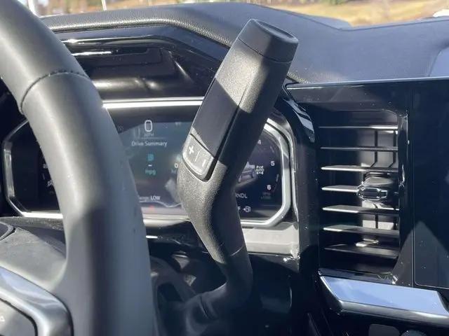 2026 Chevrolet Silverado 1500 4WD Crew Cab Standard Bed LT