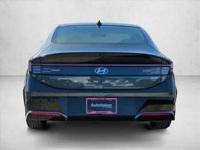 2026 Hyundai Sonata Hybrid Limited