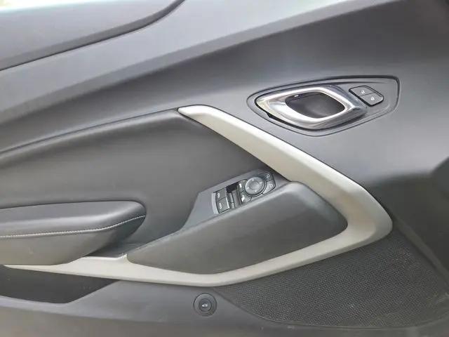 2020 Chevrolet Camaro RWD Convertible 1LT