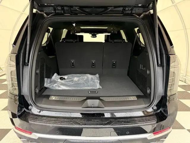2026 Chevrolet Suburban High Country, 4WD