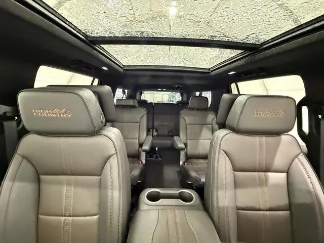 2026 Chevrolet Suburban High Country, 4WD