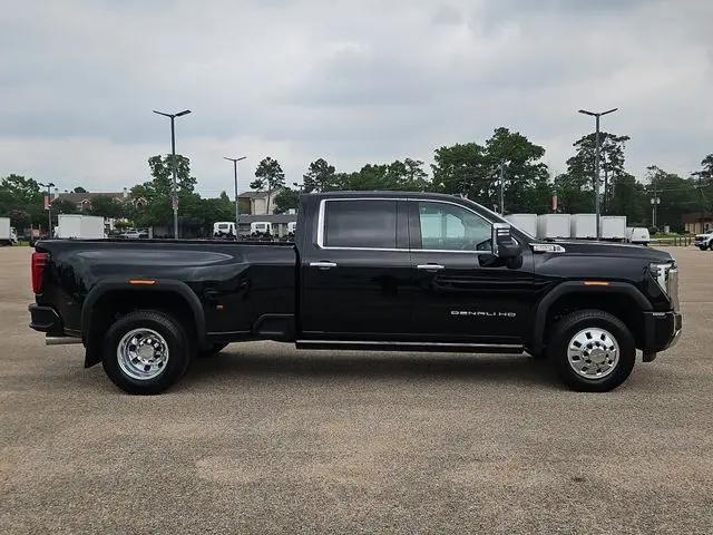 2026 GMC Sierra 3500HD Crew Cab, Long Bed, Denali Dual Rear Wheel, 4WD