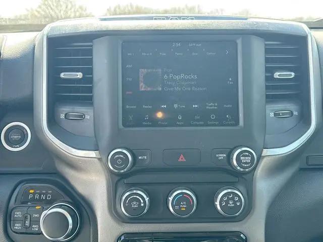 2020 Ram 1500 Big Horn Crew Cab 4x4 6'4" Box