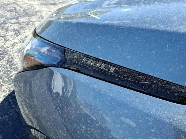 2027 Chevrolet Bolt RS FWD