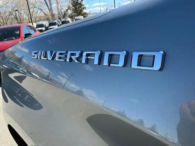 2026 Chevrolet Silverado 1500 4WD Double Cab Standard Bed LT with 2FT