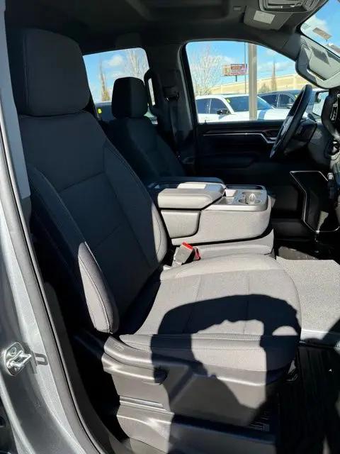 2026 Chevrolet Silverado 1500 4WD Double Cab Standard Bed LT with 2FT
